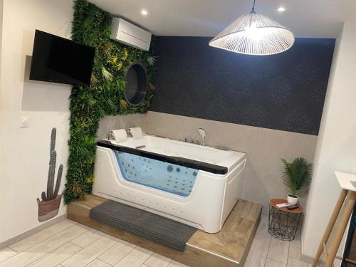 Sassenage Apartment | Appartement avec jacuzzi