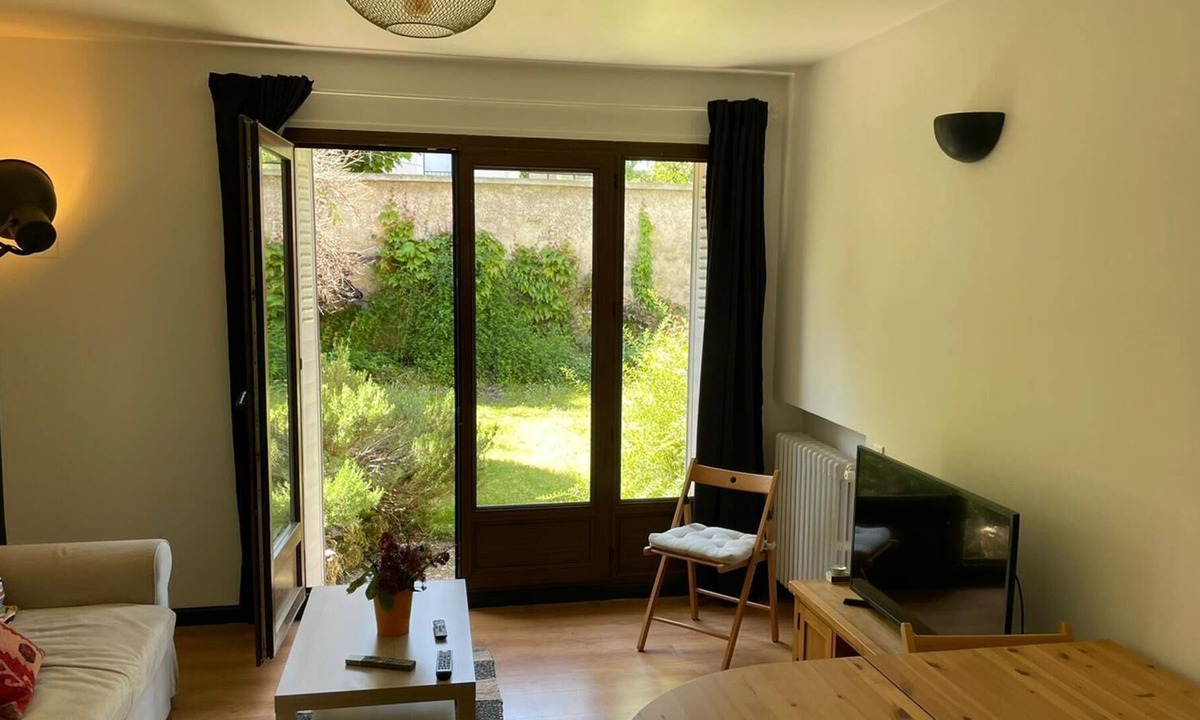 Chatou Apartment | Appartement Avec Jardin à 4 min du RER