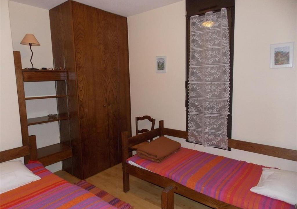 Bagneres-de-Luchon Apartment | Appartement Bagnères-de-Luchon, 3 pièces, 4 personnes - FR-1-313-128