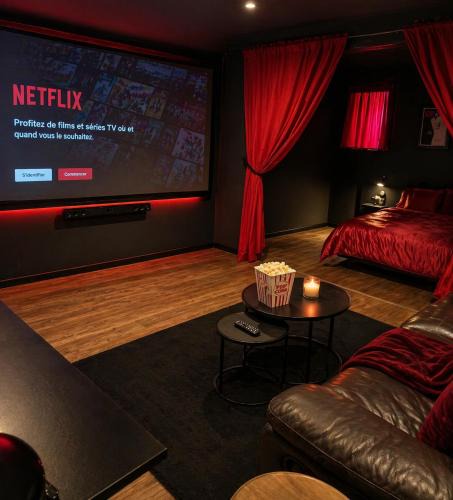 Cazouls-les-Beziers Apartment | Appartement cosy cinéma, Parking, Arrivée autonome