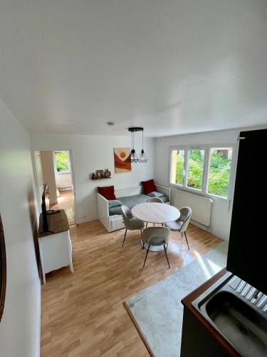 Montferrat Apartment | Appartement Chloé du lac