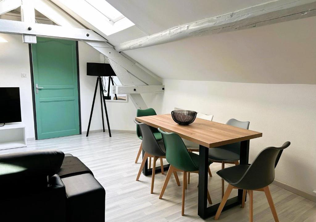 Pont-a-Mousson Apartment | Appartement climatisé Le Gambetta