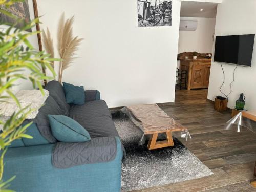 Port-Vendres Apartment | Appartement climatisé, calme - 6 pers. - FR-1-309-564