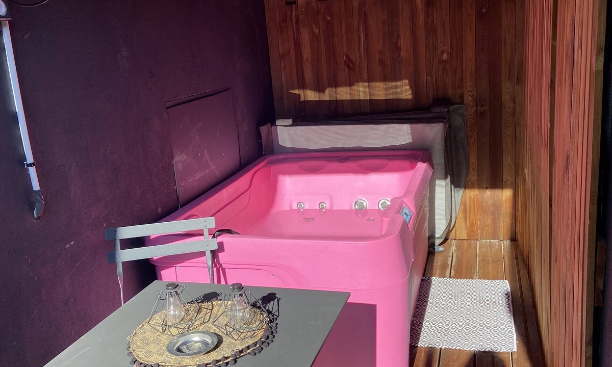 Talensac-Pont Morand Apartment | Appartement Cosy à Nantes Avec Jacuzzi et Terrasse Privative