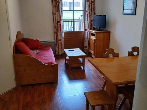 Vignec Apartment | Appartement cosy 2 pièces avec terrasse et piscine à Vignec - FR-1-504-139