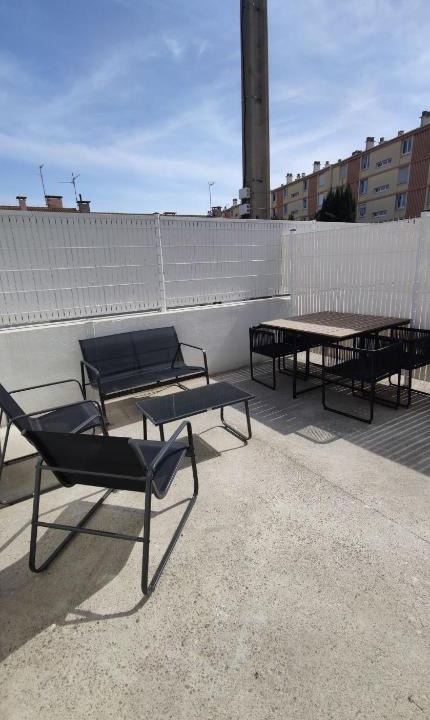 Aiguerelles Apartment | Appartement cosy avec terrasse ancien