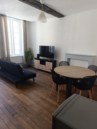 Sedan Apartment | Appartement Cosy du château