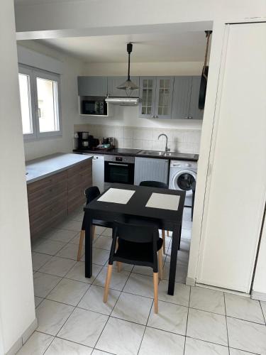 Epinay-sur-Orge Apartment | appartement cosy tout equipe