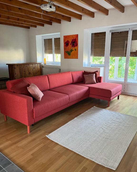 Fresnes-en-Woevre Apartment | Appartement dans maison avec cour et parc