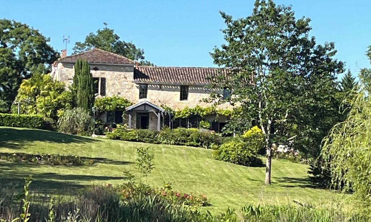 Devillac Apartment | Appartement de Charme Dans une Propriété Campagnarde et une Région Touristique