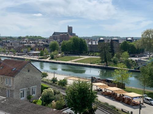 Soissons Apartment | Appartement deux pièces avec vue imprenable sur Soissons