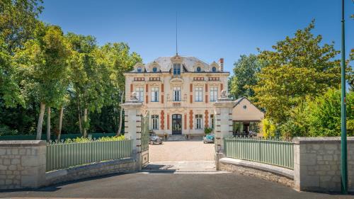 Avoine House | Appartement du Château de la Caillerie