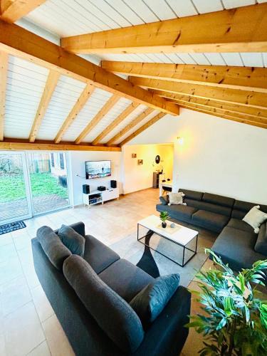 Val-de-Travers Apartment | Appartement duplex spacieux