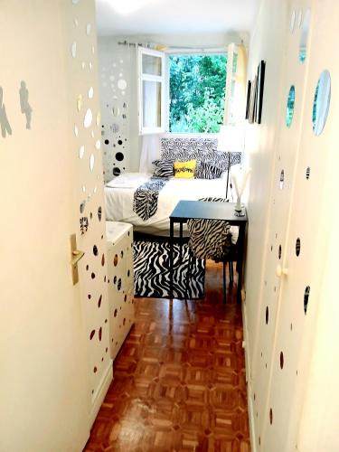 Neuilly-sur-Seine Apartment | Appartement entier à Neuilly-sur-Seine