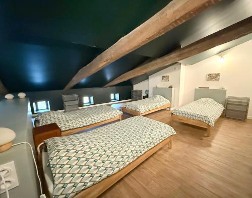 Mont-de-Marsan Apartment | Appartement familial de la Maison d'Augustin accès piscine intérieure chauffée
