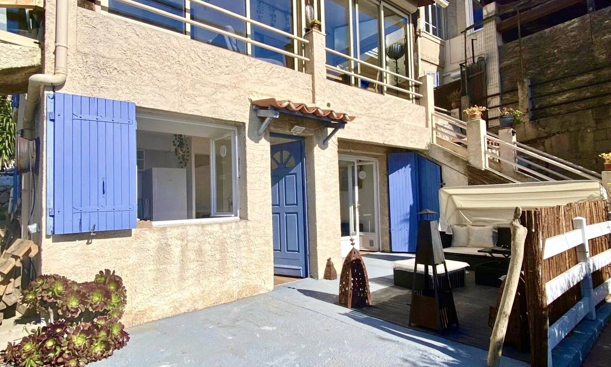 Niolon Apartment | Appartement Fanny. Terrasse, vue mer