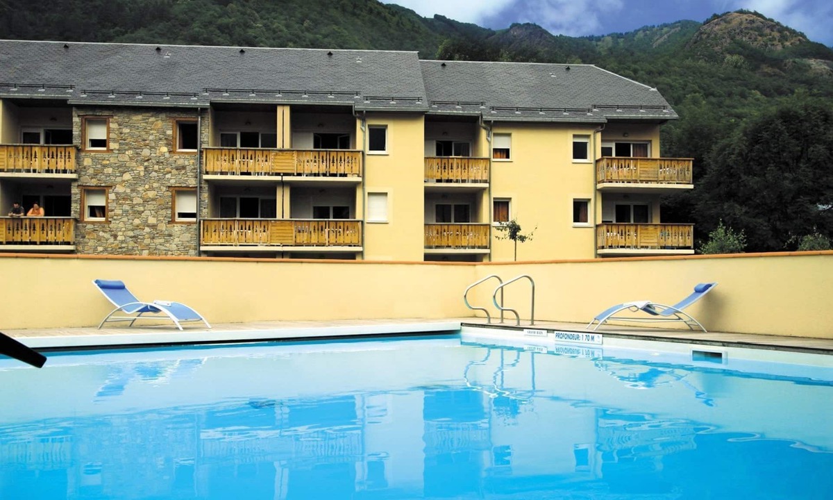 Bagneres-de-Luchon Condo | Appartement cozy pour 4 près du Golf + Spa