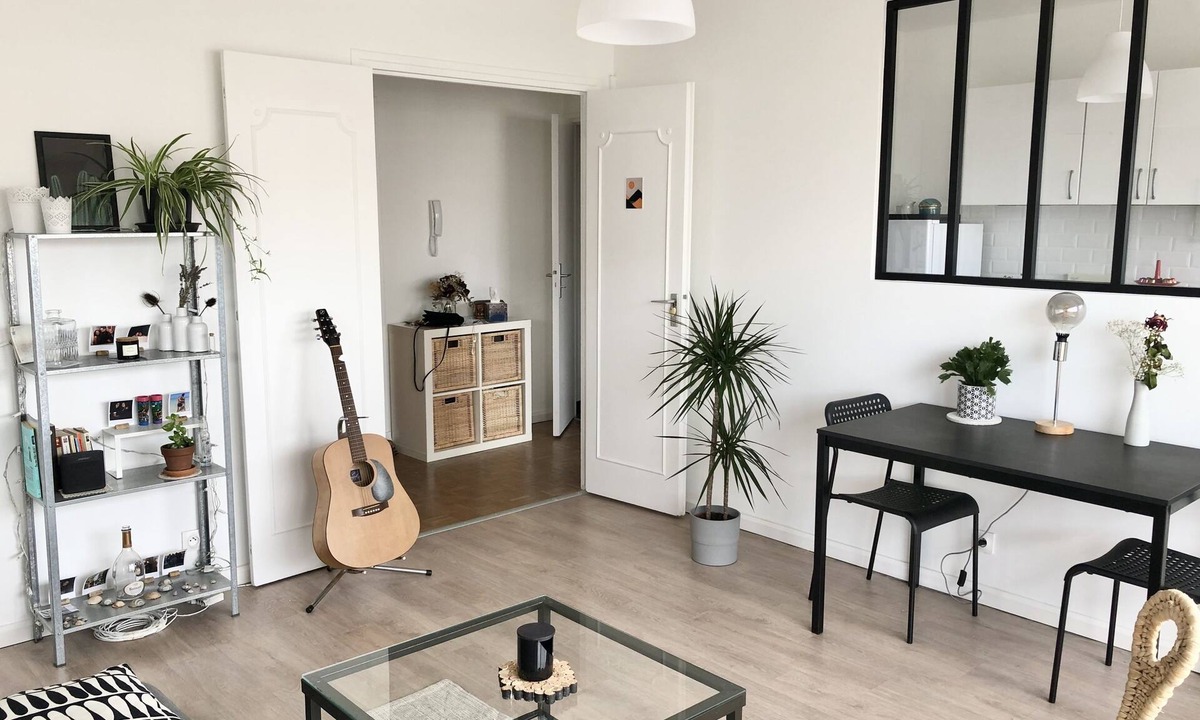 Fontenay-aux-Roses Apartment | Appartement Cosy Avec vue et Long Balcon