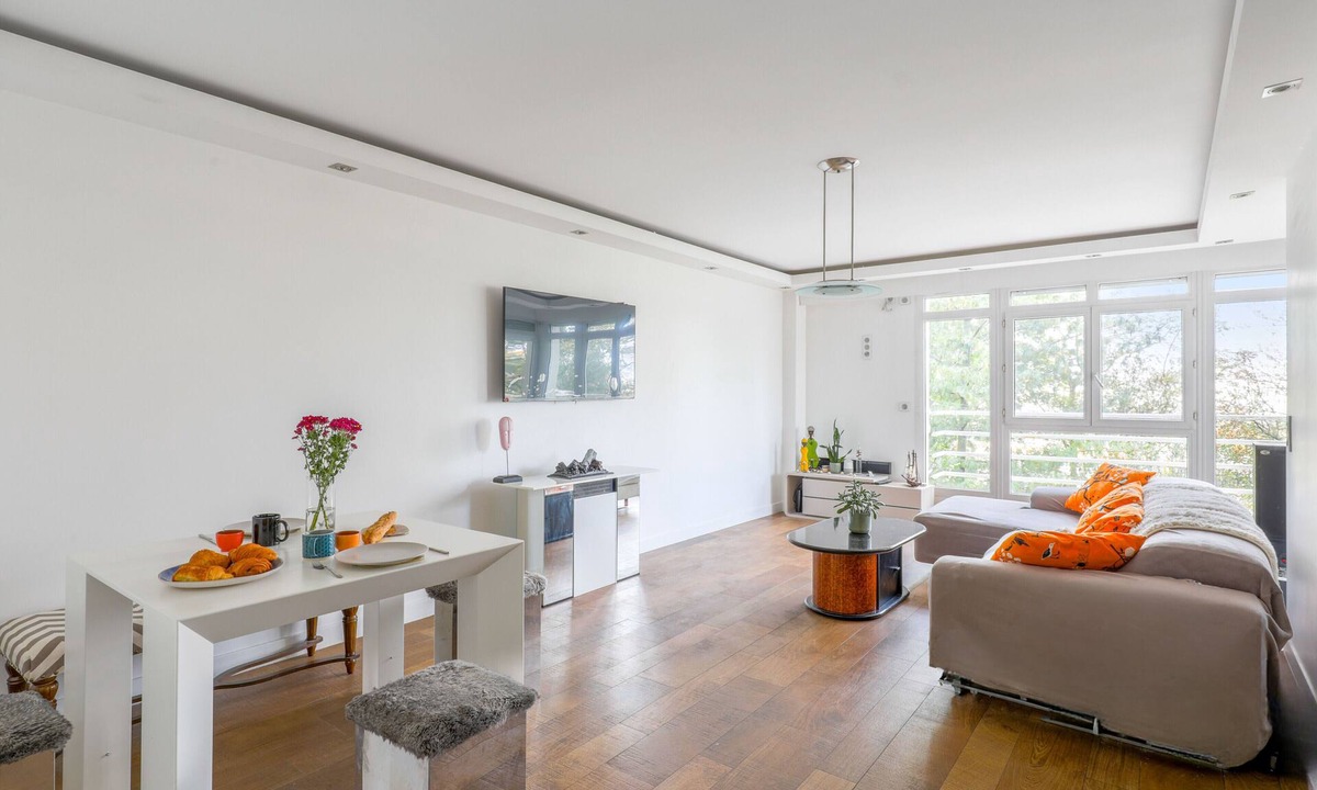 Issy-les-Moulineaux Apartment | Appartement Rodina - Welkeys