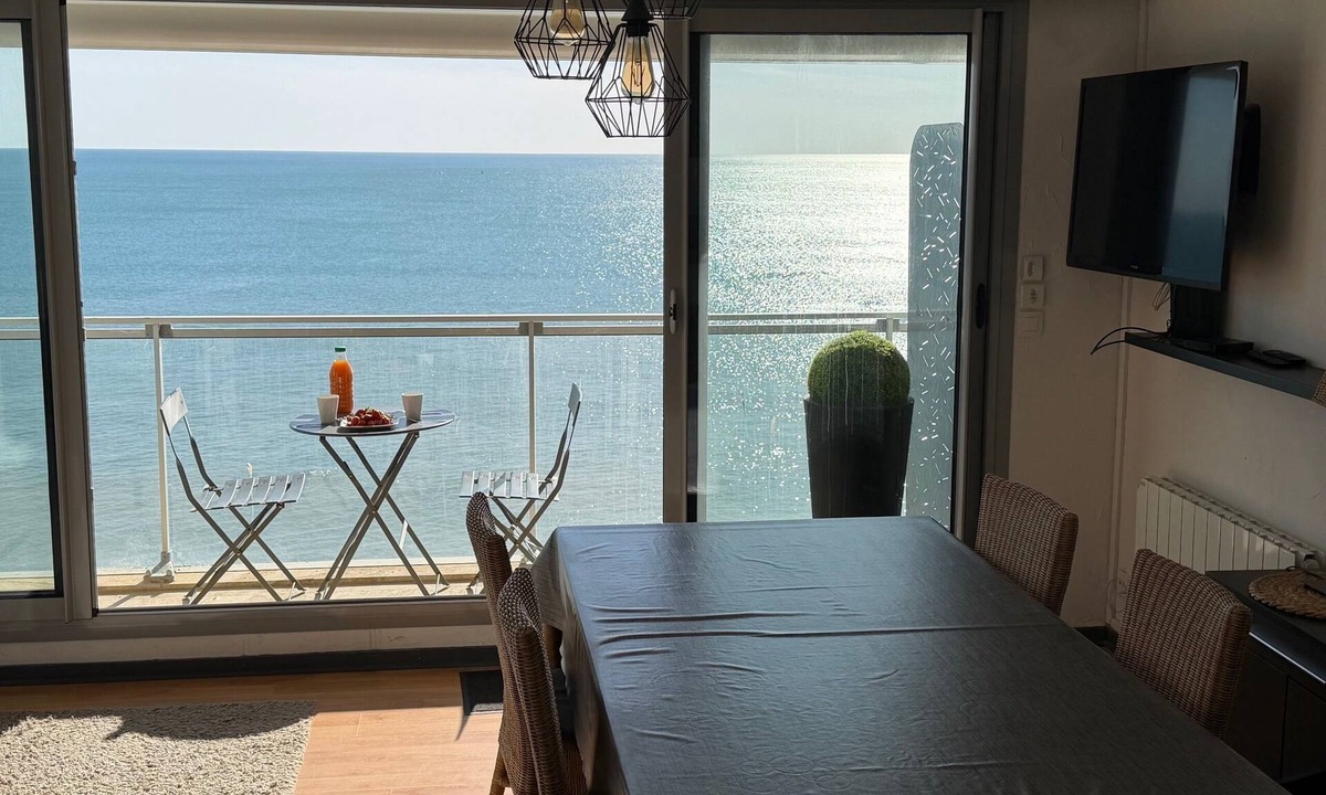 Les Sables d'Olonne Apartment | Appartement Vue Mer aux SABLES D' OLONNE - Waterfront living !