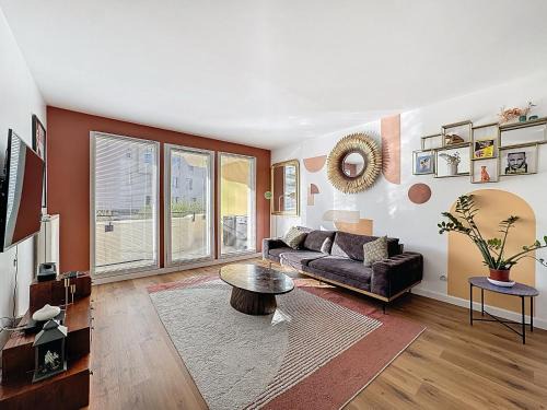 Saint-Germain-en-Laye Apartment | Appartement cosy avec balcon et parking