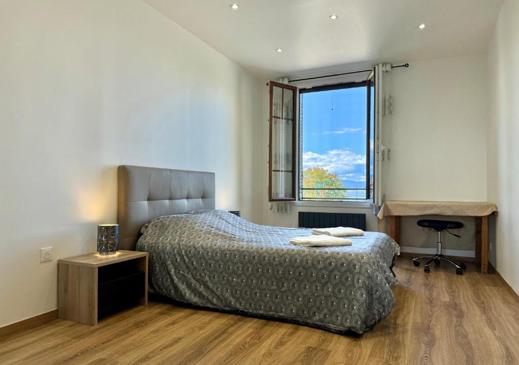 Evian-les-Bains Apartment | Appartement Le Ponton d'Evian