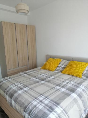 Sedan Apartment | Appartement Lumineux