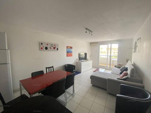 Le Port Apartment | Appartement moderne 3 pièces sur marina pour 6 personnes - FR-1-696-98