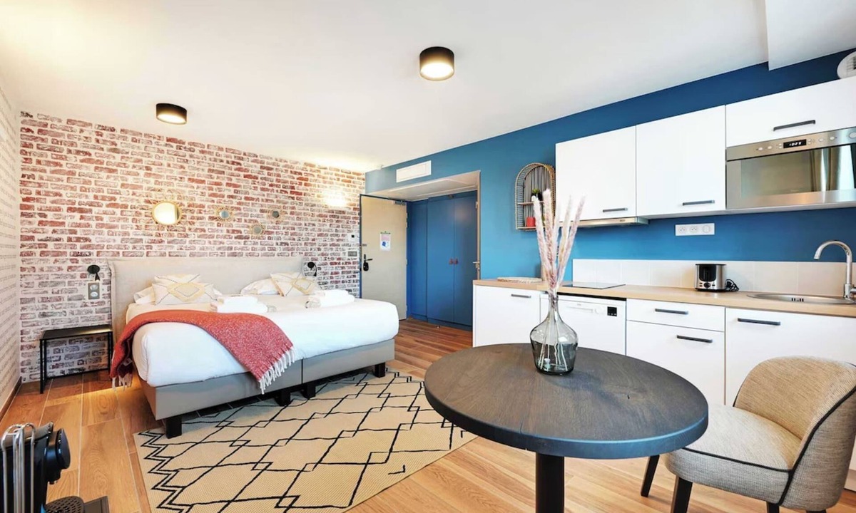 Vanves Apartment | Appartement Marcel #41 - Rooftop & Air conditioning