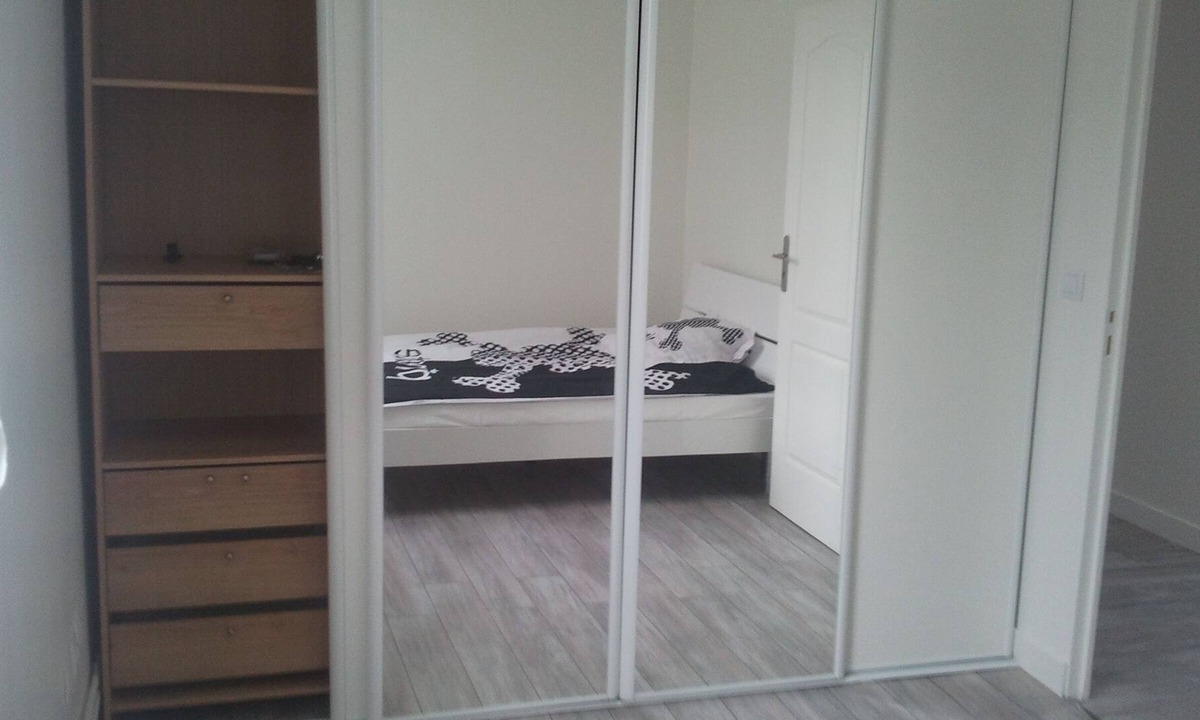 Cote Ouest Ormeaux Apartment | Appartement Meublé à 5 Minutes de la Gare , à Quelques Stations Tram de la Plage