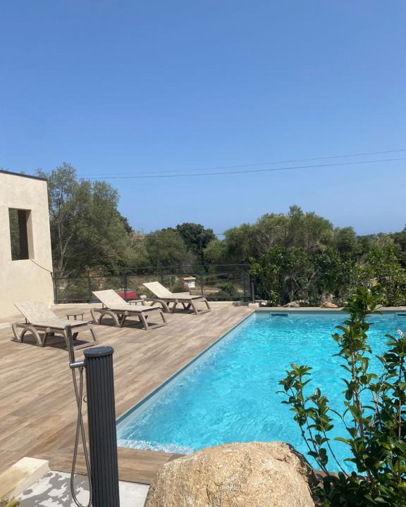 Tighine Apartment | Appartement neuf à 3 min de la plage de Pinarellu