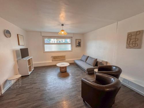 Bressuire Apartment | Appartement Neuf 4P - Terrasse - Parking