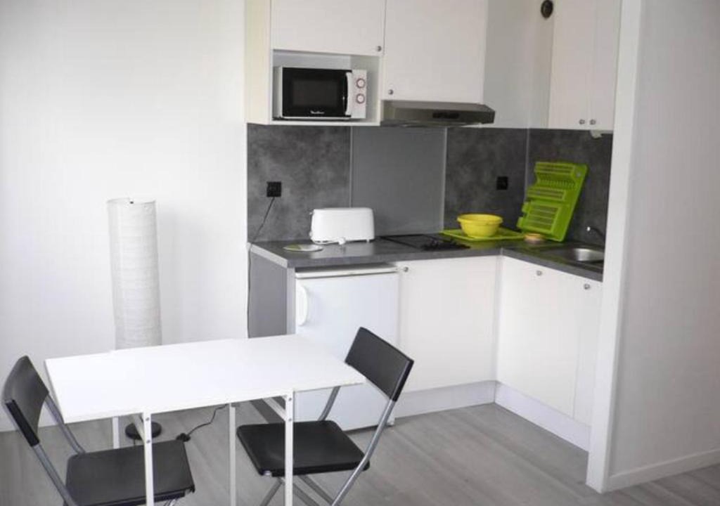 Coteaux Ouest Apartment | Appartement Nickel et confortable