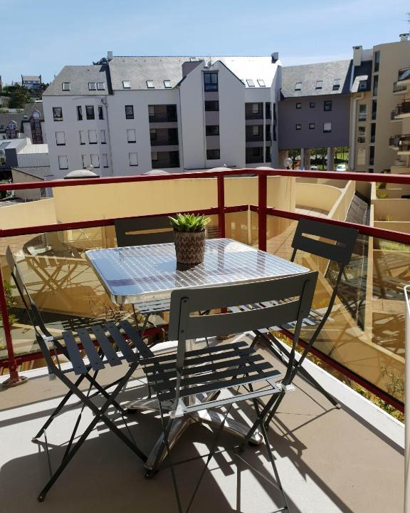 Perros-Guirec Apartment | Appartement plage de Trestraou