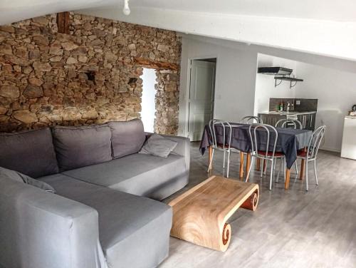 Clisson Apartment | Appartement plein de charme avec terrasse ensoleillée