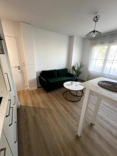 Saint-Nazaire Apartment | Appartement proche plage et centre-ville