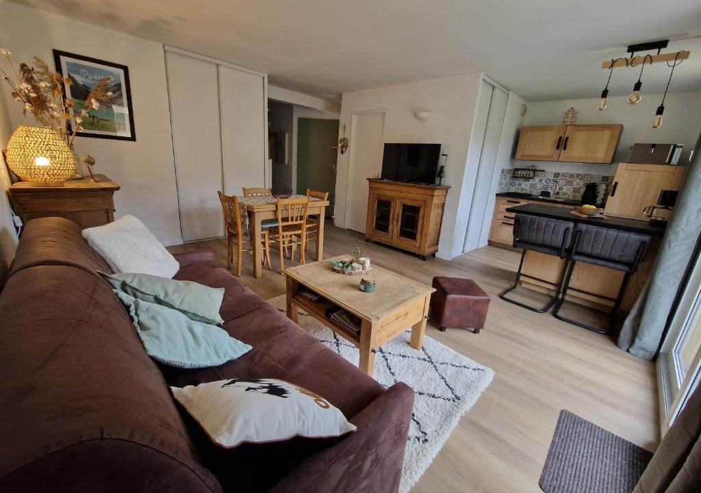 Esquieze-Sere Apartment | Appartement rénové proche de Luz Saint Sauveur 1chambre et 1 coin cabine