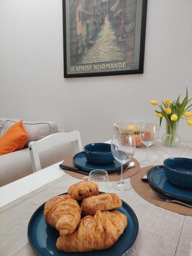 Pont-Audemer Apartment | Appartement rénové centre Pont-Audemer-calme, Wi-Fi, proche Honfleur