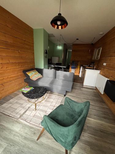 Grisolles Apartment | Appartement RDC avec jardin en centre-ville