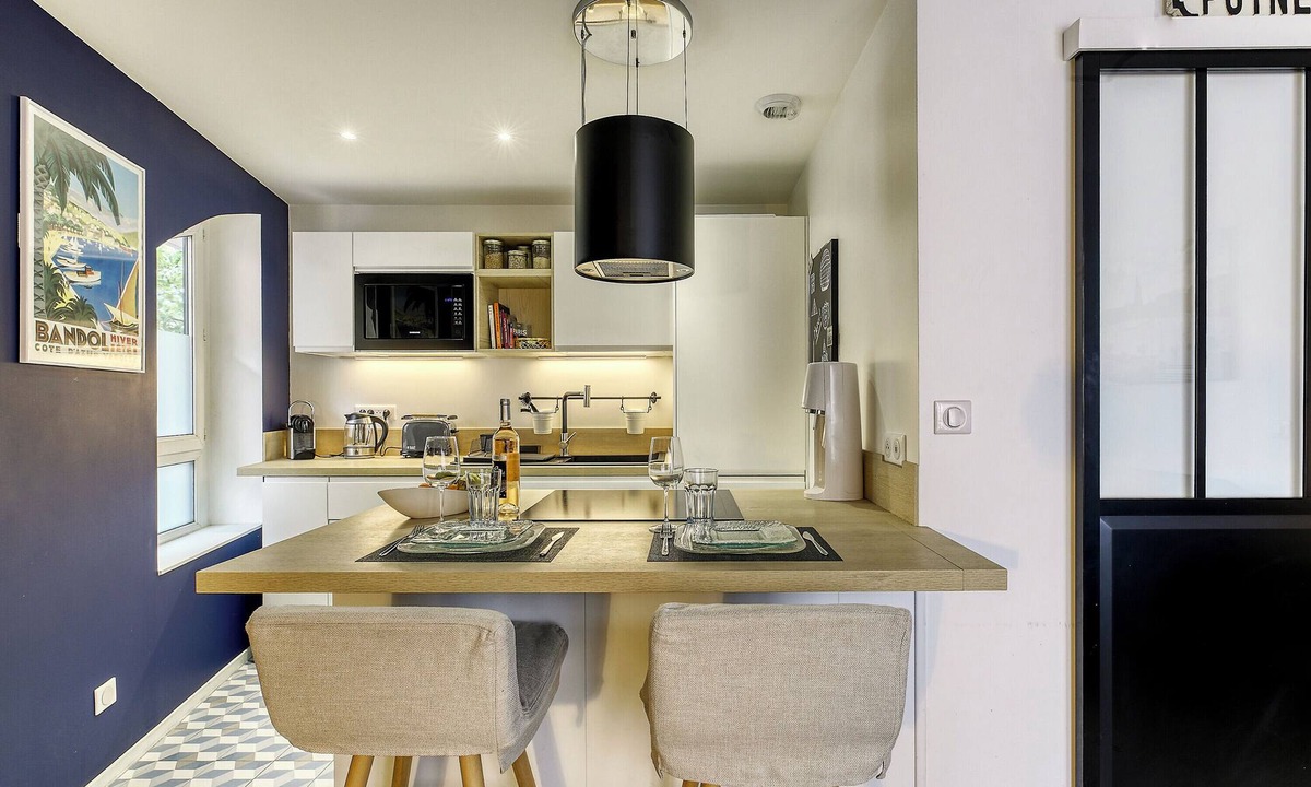Levallois-Perret Apartment | Appartement Scandi - Welkeys