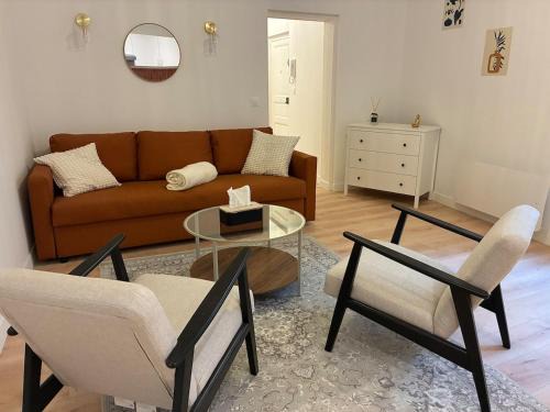 Downtown Angers Apartment | Appartement spacieux 8 pers - Coeur d'Angers - Balcon