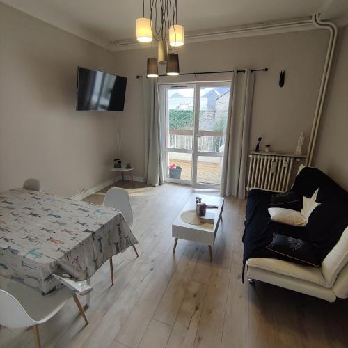 Bagneres-de-Luchon Apartment | Appartement T2 avec terrasse Luchon