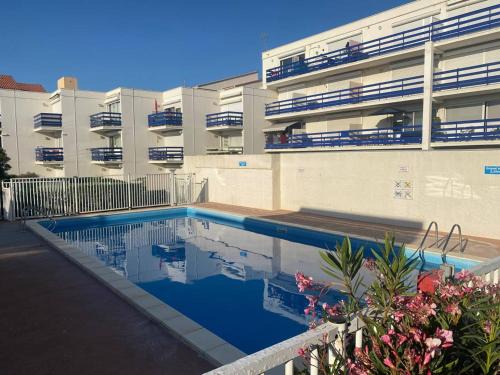 Leucate Apartment | Appartement T2+Cabine à Port Leucate - Piscine, Plage à Proximité, Parking Privé - FR-1-81-423