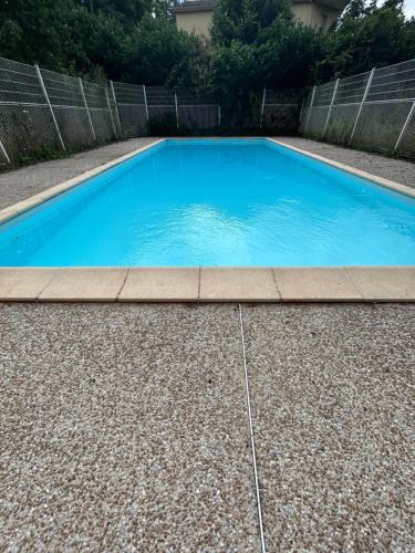 Colomiers Apartment | Appartement t2 piscine Parkin privée