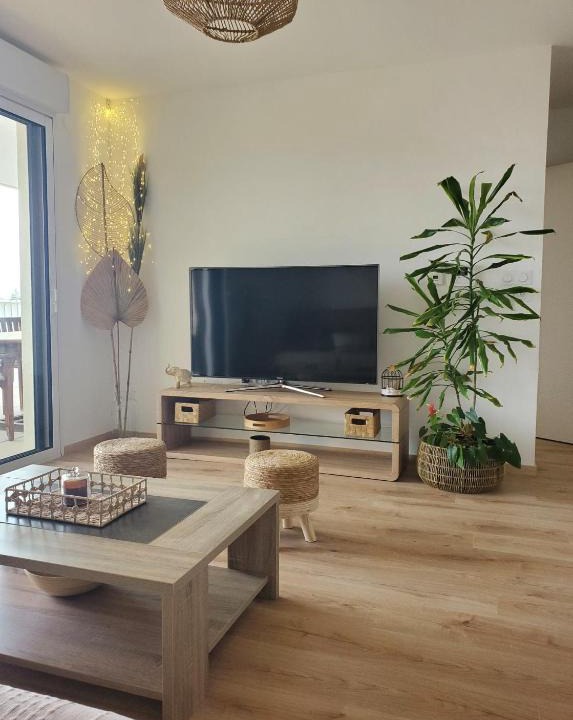 Mauguio Apartment | Appartement T2 sur Mauguio avec grande terrasse