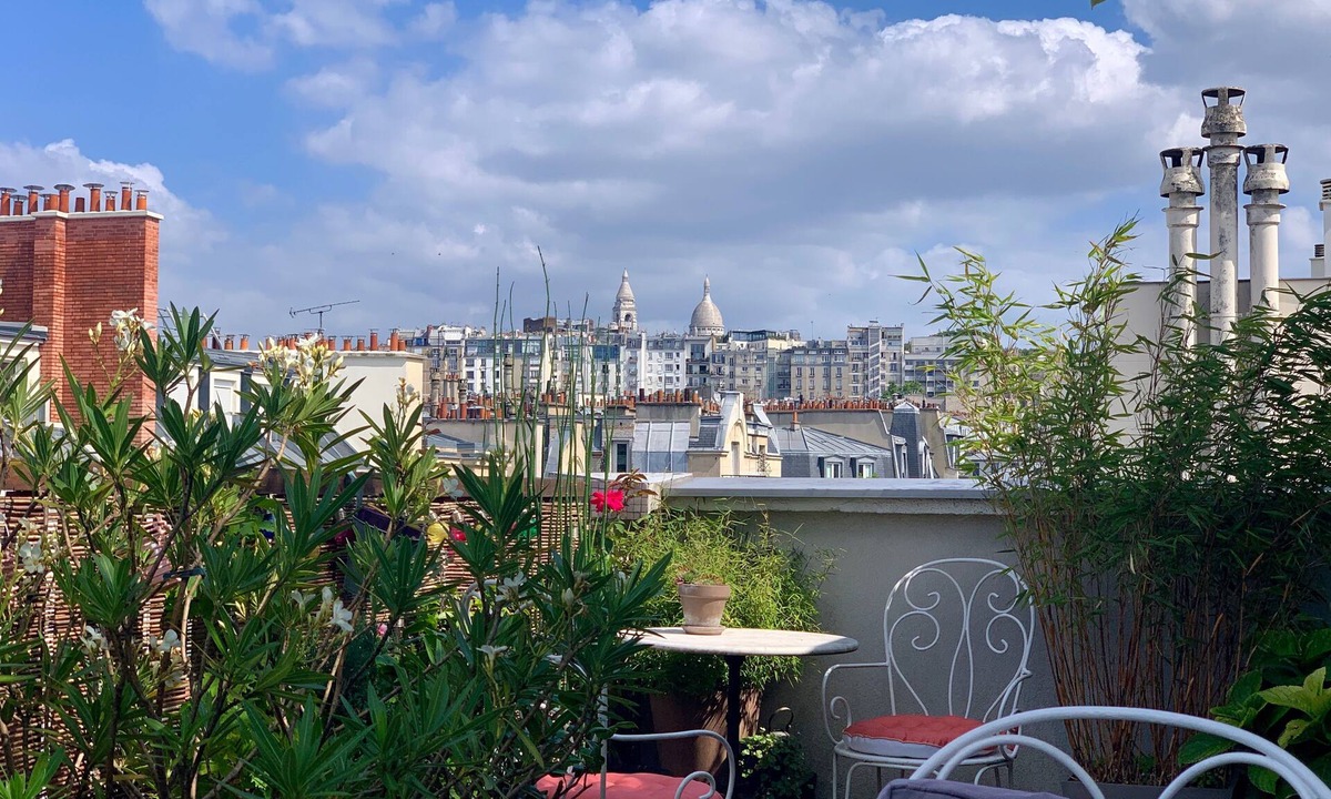 Quartier des Grandes-Carrieres Apartment | Appartement Terrasse Avec vue sur le Sacré Coeur