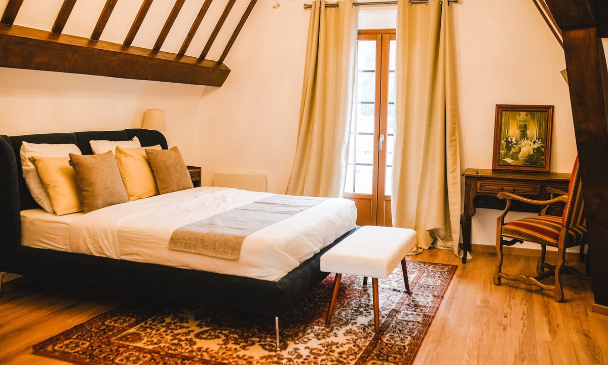 Etretat Apartment | Appartement Tout Équipé Situé Dans une Villa Historique au Centre Detretat