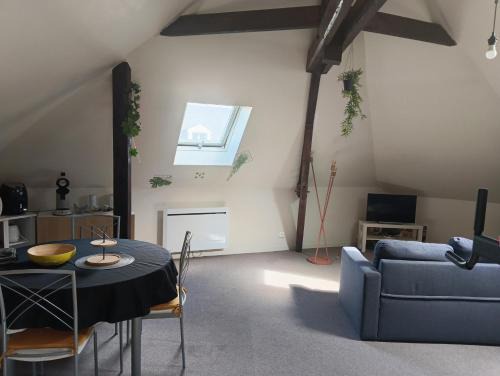 Mehun-sur-Yevre Apartment | Appartement tout confort