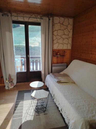 Aillon-le-Jerune Apartment | Appartement type chalet savoyard cosy