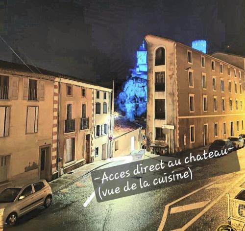Foix Apartment | Appartement XXL 120m2 - 10 couchages - 3ch - centre Foix - 2 sdb-2 wc - Parking gratuit à 1 Minute